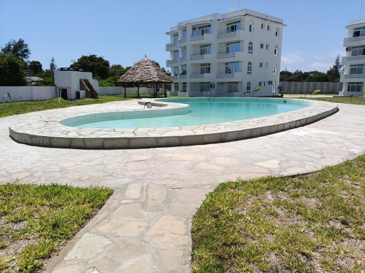 Havenhouse Kijani - 1 Bedroom Beach Apartment With Swimming Pool Малинди Екстериор снимка